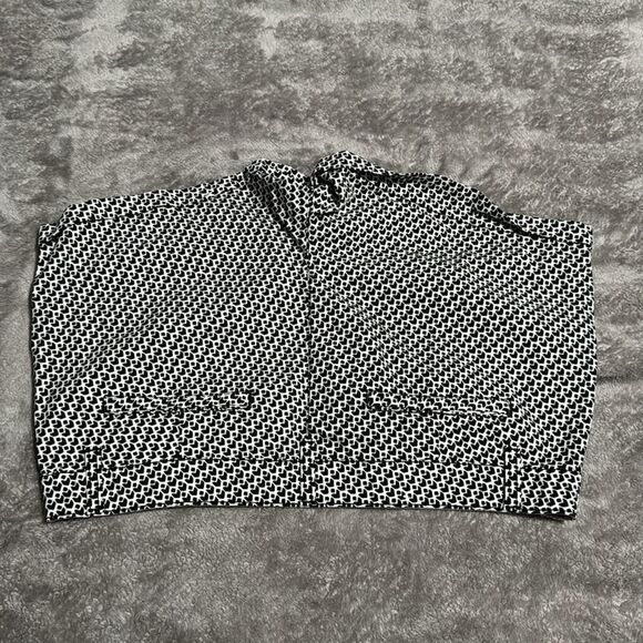 SO Monochrome Geometric Rolled Low Rise Shorts 11 - Picture 5 of 5